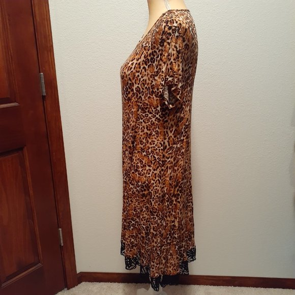 Urban Rose Boho Leopard Print Dress with black lace at hem - Size Large - Picture 4 of 8